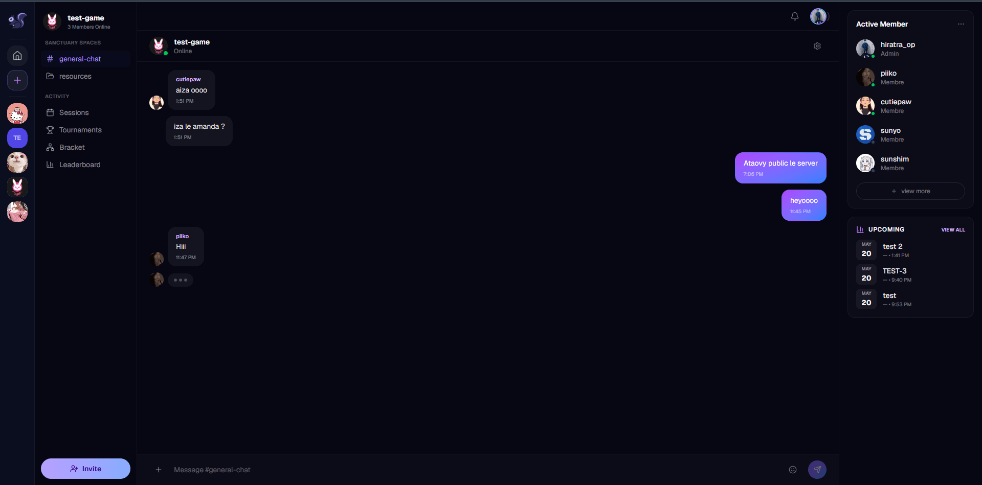 Screenshot: Private chat with bubble avatars and image attachment